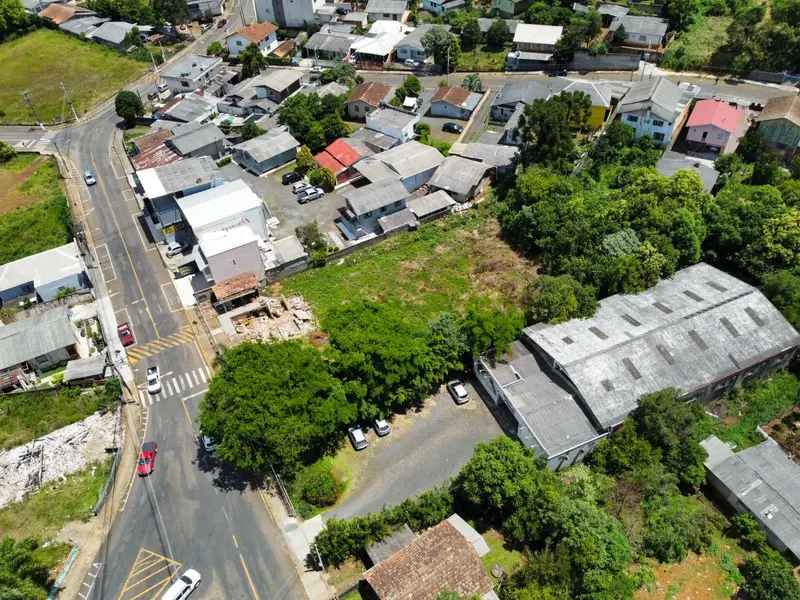Área estratégica com 5.800 m² em região de alto fluxo – ideal para incorporação comercial e residencial — foto 3