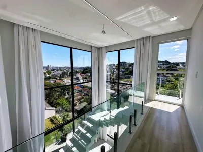 Casa alto padrão com piscina aquecida e vista panorâmica - Bairro Santa Catarina — foto 2